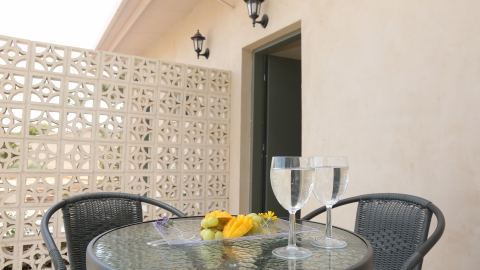 צימרים מול עיבל וגריזים, מבית מרכז סיור ולימוד שומרון