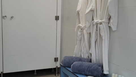 בריכת לוטוס