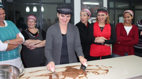 עינביז שוקולד וסדנאות שוקולד