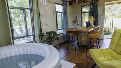 הררי קדם ומגד שמיים