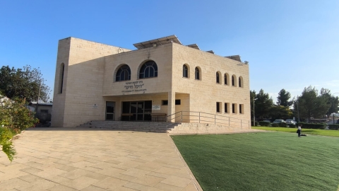 במרפסת של רחל